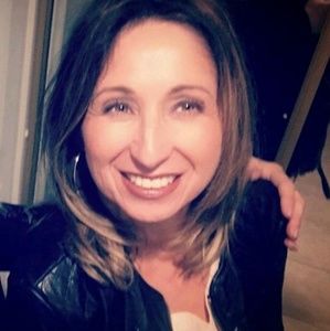 Meet your Posher, Desiree